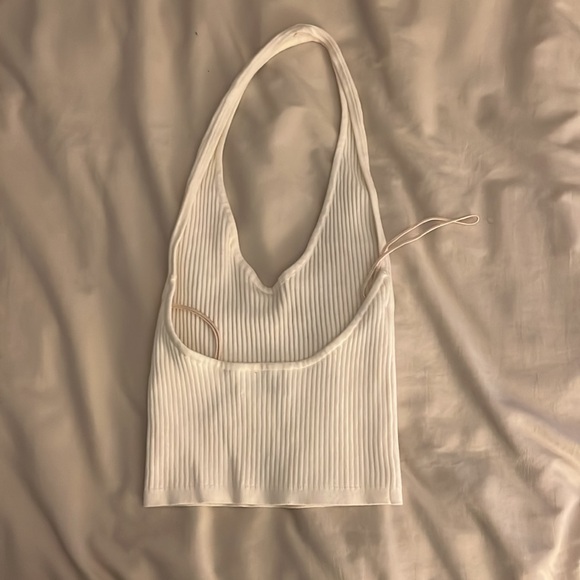 ARITZIA halter top - Picture 2 of 3